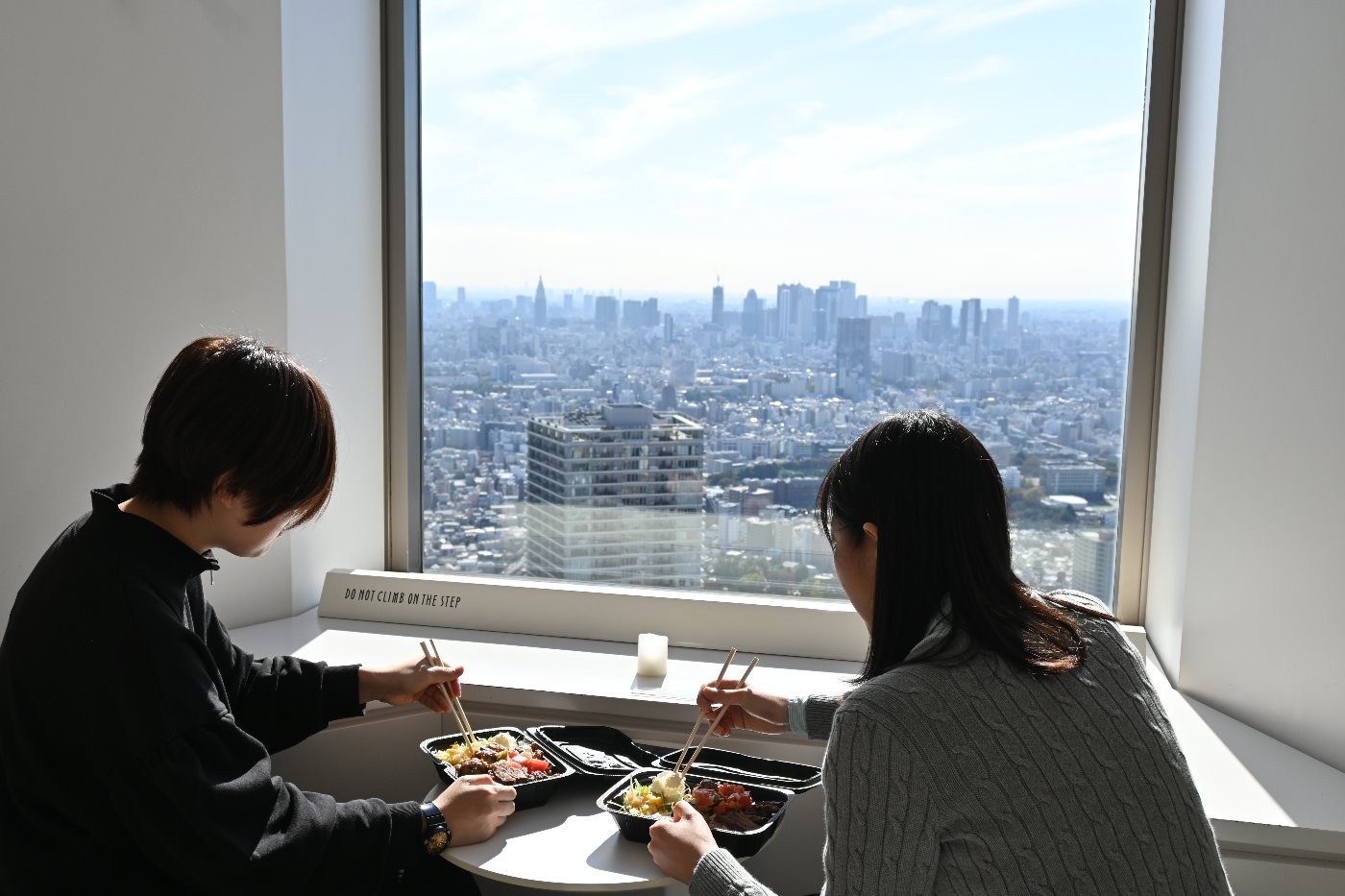 【期間限定】館内一部エリアが飲食物持ち込み可能に!